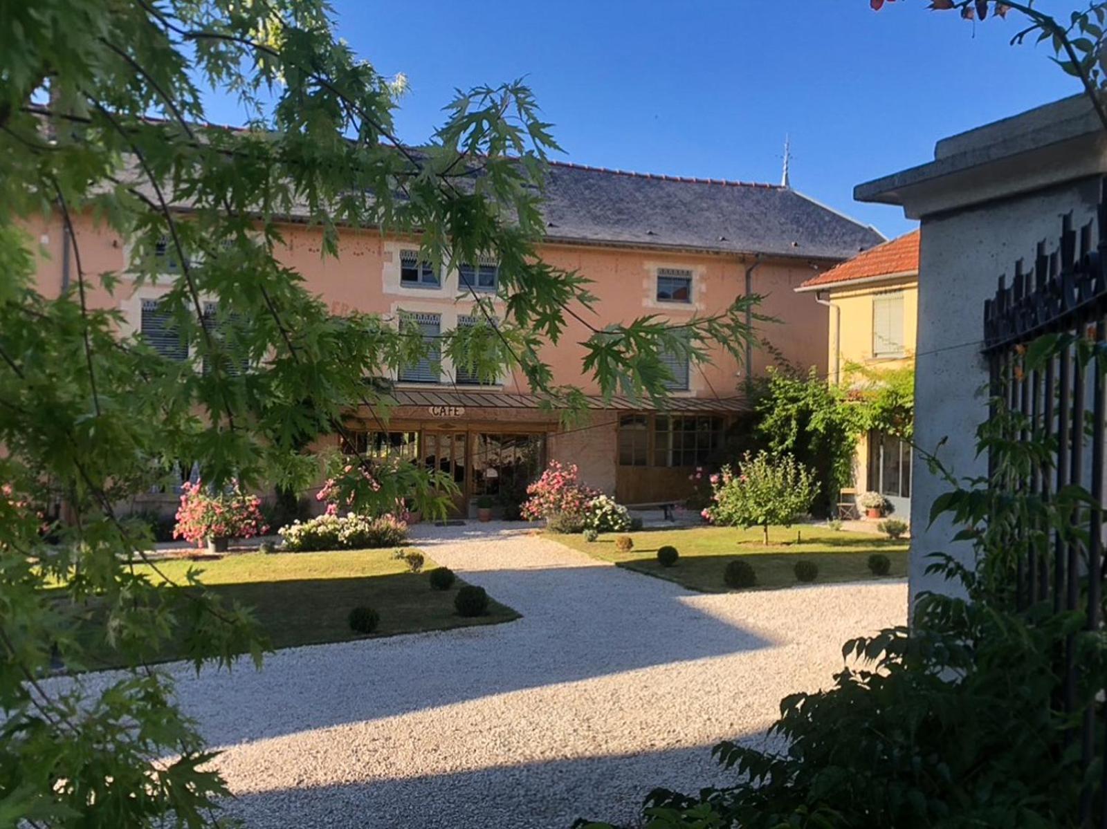 Domaine Hotel De France Cunfin Exteriér fotografie